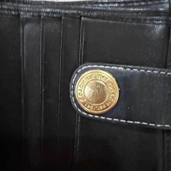 Coach Leather Signature Bi Fold Wallet - Picture 8 of 10